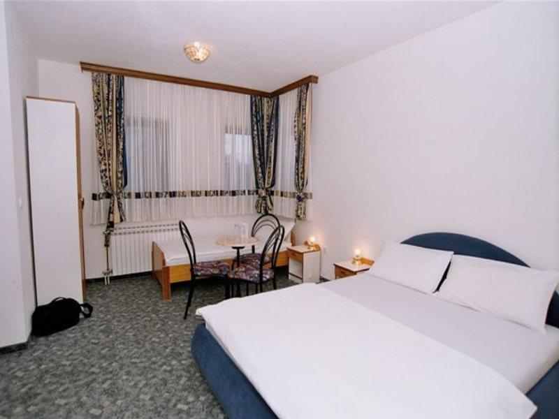 Ada S Hotel Bihac Room photo