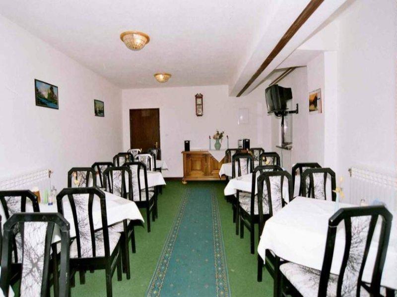 Ada S Hotel Bihac Restaurant photo